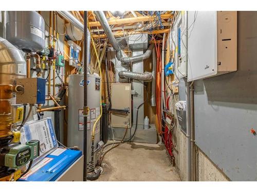 82 St James Crescent North, Lethbridge, AB - Indoor Photo Showing Basement