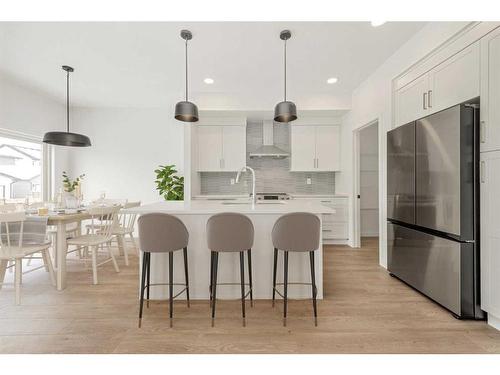 4346 28 Avenue South, Lethbridge, AB - Indoor Photo Showing Kitchen With Upgraded Kitchen