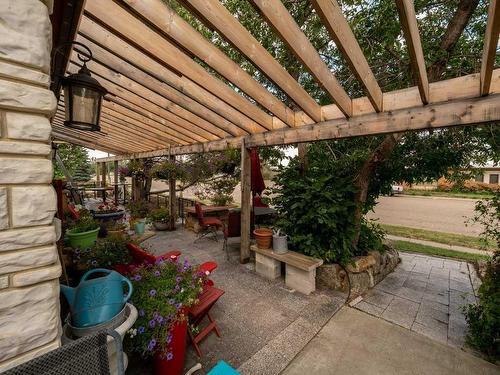 208 3 Street, Warner, AB - Outdoor