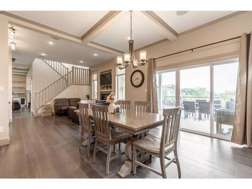 327 Prairie Garden Way South, Lethbridge, AB - Indoor Photo Showing Dining Room