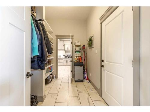 327 Prairie Garden Way South, Lethbridge, AB - Indoor