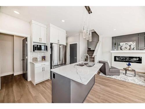 812 Devonia Circle West, Lethbridge, AB - Indoor Photo Showing Kitchen With Stainless Steel Kitchen With Upgraded Kitchen