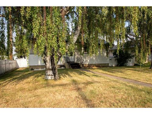 1110 18A Street North, Lethbridge, AB - Outdoor