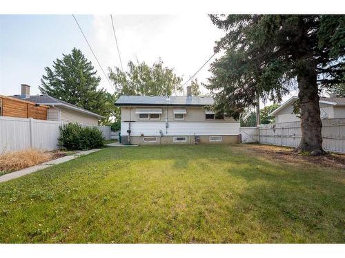 1110 18A Street North, Lethbridge, AB - Outdoor