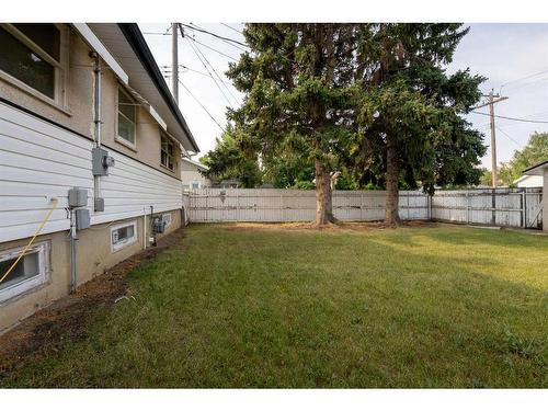 1110 18A Street North, Lethbridge, AB - Outdoor