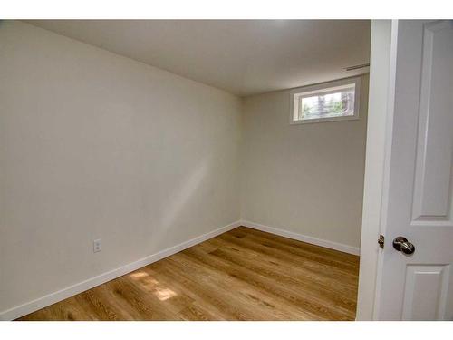 1805 17A Street South, Lethbridge, AB - Indoor Photo Showing Other Room