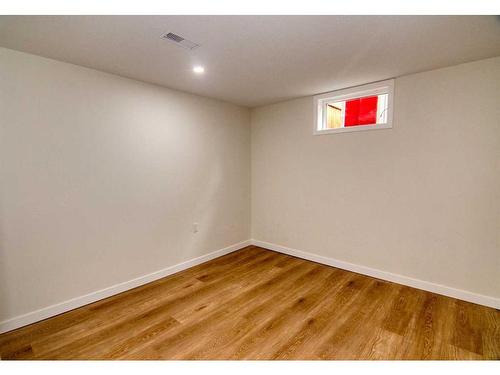 1805 17A Street South, Lethbridge, AB - Indoor Photo Showing Other Room