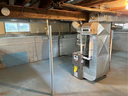 1919 7 Avenue North, Lethbridge, AB - Indoor Photo Showing Basement