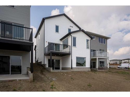 745 Violet Place West, Lethbridge, AB - Outdoor