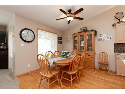 512 5 Street West, Cardston, AB - Indoor Photo Showing Dining Room