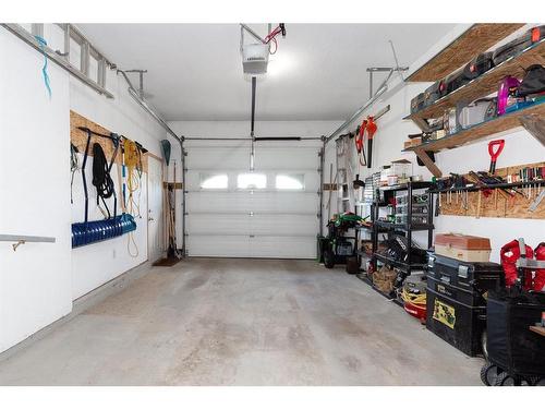 512 5 Street West, Cardston, AB - Indoor Photo Showing Garage