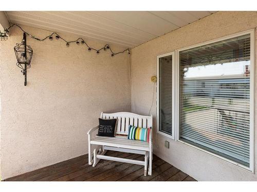 512 5 Street West, Cardston, AB -  With Deck Patio Veranda With Exterior