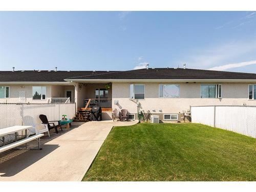 512 5 Street West, Cardston, AB - Outdoor With Deck Patio Veranda