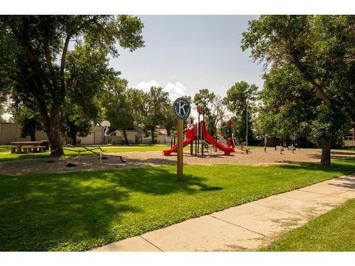 5214 43 Avenue, Taber, AB - Outdoor