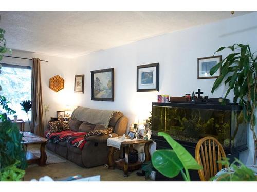 2301 16 Street North, Lethbridge, AB - Indoor Photo Showing Other Room