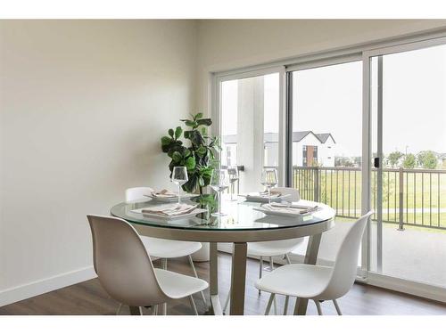 541 Malahat Green West, Lethbridge, AB - Indoor Photo Showing Dining Room