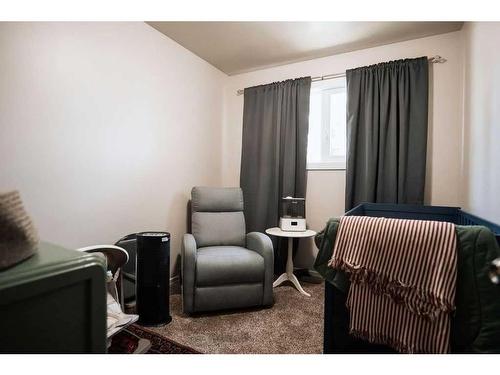 2830 15 Avenue South, Lethbridge, AB - Indoor Photo Showing Bedroom