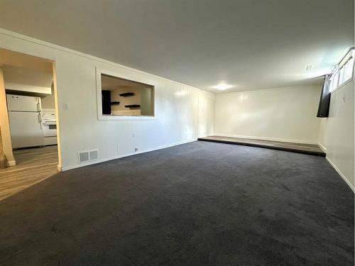 2830 15 Avenue South, Lethbridge, AB - Indoor Photo Showing Other Room