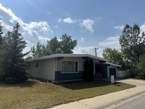 2830 15 Avenue South, Lethbridge, AB - Outdoor