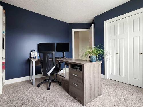 535 Couleesprings Crescent South, Lethbridge, AB - Indoor Photo Showing Office