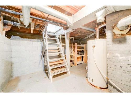 1501 5A Avenue North, Lethbridge, AB - Indoor Photo Showing Basement