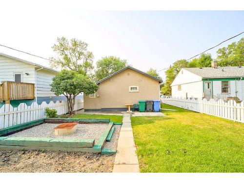 1501 5A Avenue North, Lethbridge, AB - Outdoor