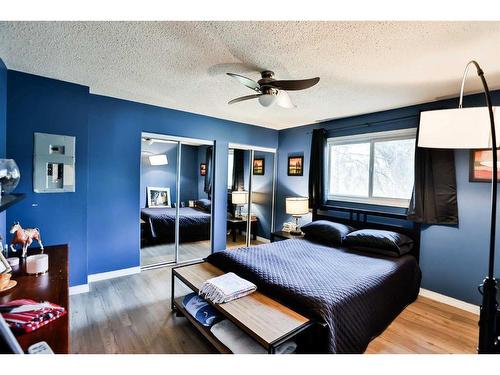 132 2 Street South, Lomond, AB - Indoor Photo Showing Bedroom