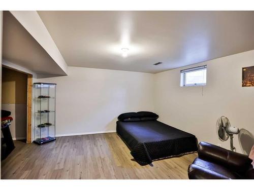 132 2 Street South, Lomond, AB - Indoor