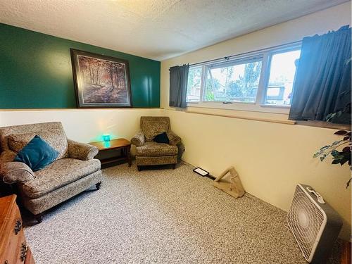 630 10 Street, Fort Macleod, AB - Indoor