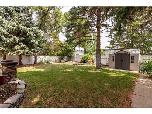 1505 Cedar Place South, Lethbridge, AB - Outdoor With Backyard