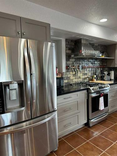 5414 Range Road 2-1A, Rural Pincher Creek No. 9, M.D. Of, AB - Indoor Photo Showing Kitchen With Stainless Steel Kitchen