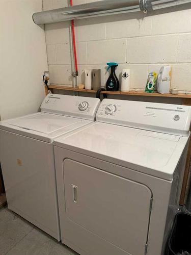 5414 Range Road 2-1A, Rural Pincher Creek No. 9, M.D. Of, AB - Indoor Photo Showing Laundry Room