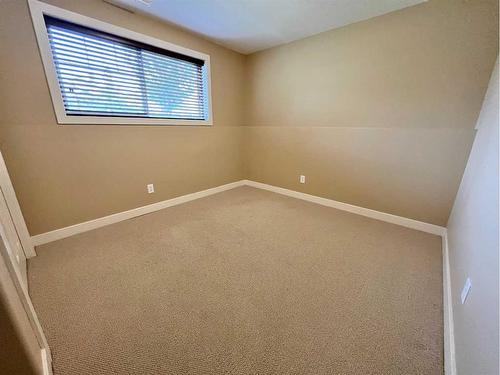 188 Riverstone Boulevard West, Lethbridge, AB - Indoor Photo Showing Other Room