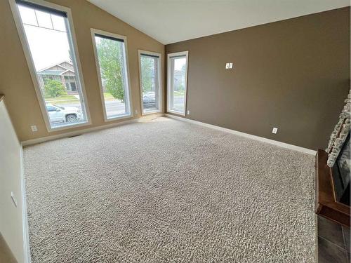 188 Riverstone Boulevard West, Lethbridge, AB - Indoor Photo Showing Other Room