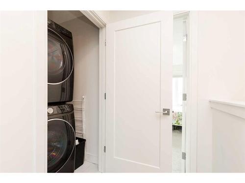 2709 44 Street South, Lethbridge, AB - Indoor Photo Showing Laundry Room