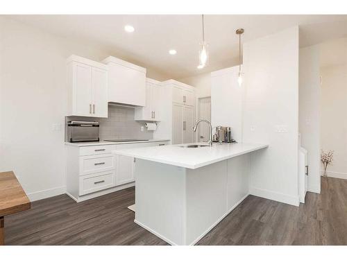 2709 44 Street South, Lethbridge, AB - Indoor Photo Showing Kitchen With Upgraded Kitchen