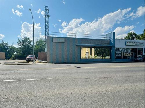 640 13 Street North, Lethbridge, AB 