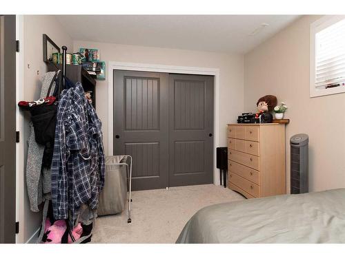 882 Greywolf Run North, Lethbridge, AB - Indoor Photo Showing Bedroom