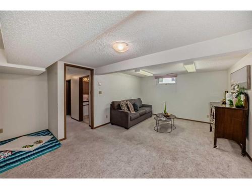 1513 9 Avenue North, Lethbridge, AB - Indoor