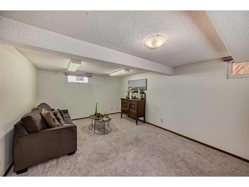 1513 9 Avenue North, Lethbridge, AB - Indoor