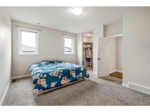 417 Sundance Place, Coalhurst, AB - Indoor Photo Showing Bedroom