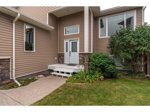 417 Sundance Place, Coalhurst, AB - Outdoor