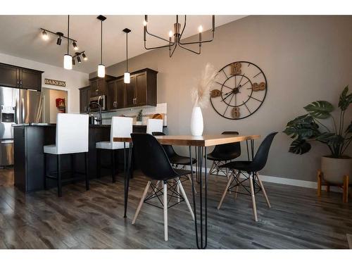 639 Keystone Chase West, Lethbridge, AB - Indoor Photo Showing Dining Room