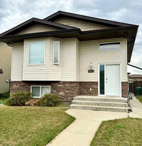 143 Mt Sundance Crescent West, Lethbridge, AB - Outdoor