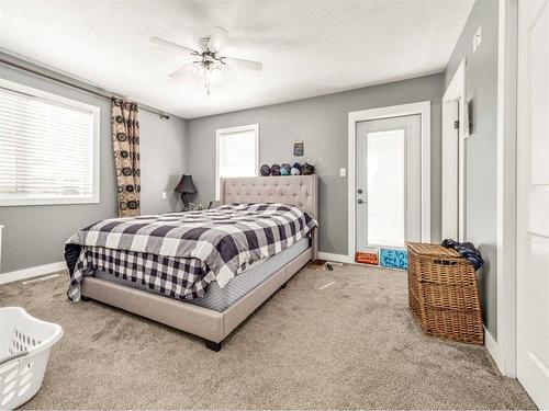 170065 Township Rd 100, Rural Taber, M.D. Of, AB - Indoor Photo Showing Bedroom