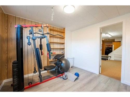 1110 10 Street South, Lethbridge, AB - Indoor Photo Showing Gym Room