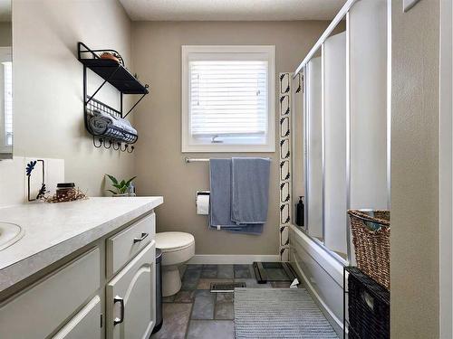 3805 Redwood Road South, Lethbridge, AB - Indoor Photo Showing Bathroom