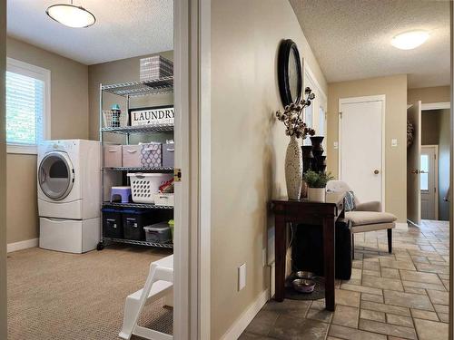 3805 Redwood Road South, Lethbridge, AB - Indoor Photo Showing Laundry Room