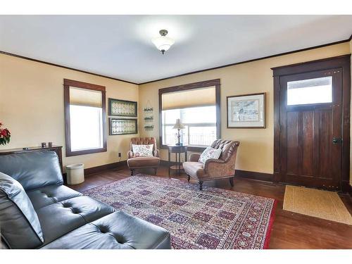 160057 Twp 154, Rural Newell, County Of, AB - Indoor Photo Showing Living Room