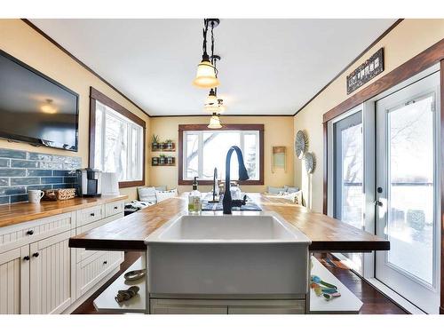 160057 Twp 154, Rural Newell, County Of, AB - Indoor Photo Showing Kitchen